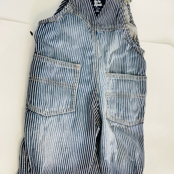 OshKosh Baby B’Gosh Overalls 18 Months Railroad Train Conductor  Striped Blue - Picture 5 of 5